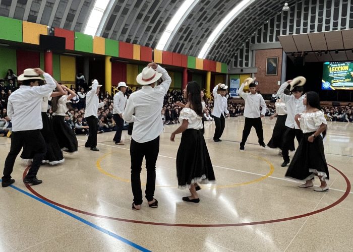 Con gratitud celebramos el Día del Maestro en el Colegio Santa Luisa