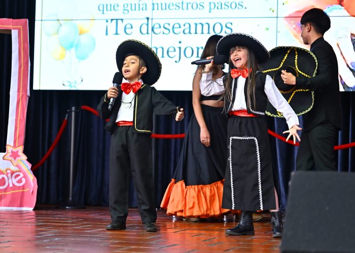 Un homenaje a la vocación, el compromiso y gratitud por nuestra Rectora, Beryeny Rodríguez Arévalo