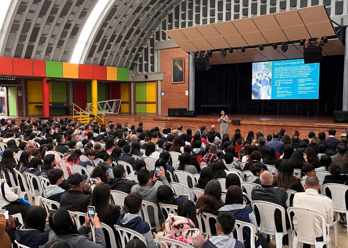 Fortalecimiento Académico en Grado 8°: Compromiso con la excelencia