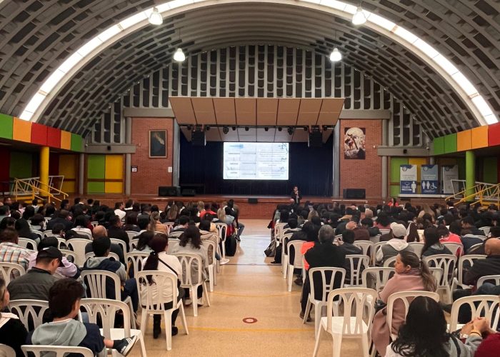 Fortalecimiento Académico en Grado 8°: Compromiso con la excelencia