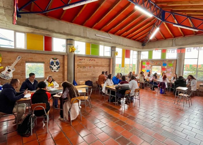 Comunidad Educativa participó activamente en los Foros Educativos Institucionales 2025