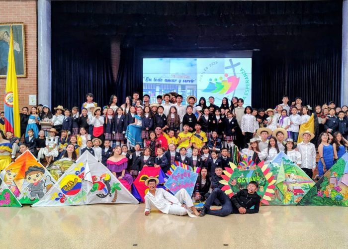 Ciclos II y V conmemoran la Batalla de Boyacá y el cumpleaños 487 de Bogotá