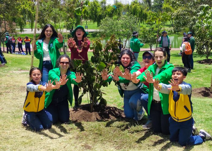 Nuestros estudiantes se unieron a la Jornada de Siembra por la Biodiversidad