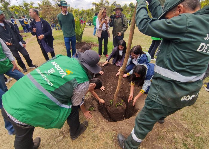 Nuestros estudiantes se unieron a la Jornada de Siembra por la Biodiversidad