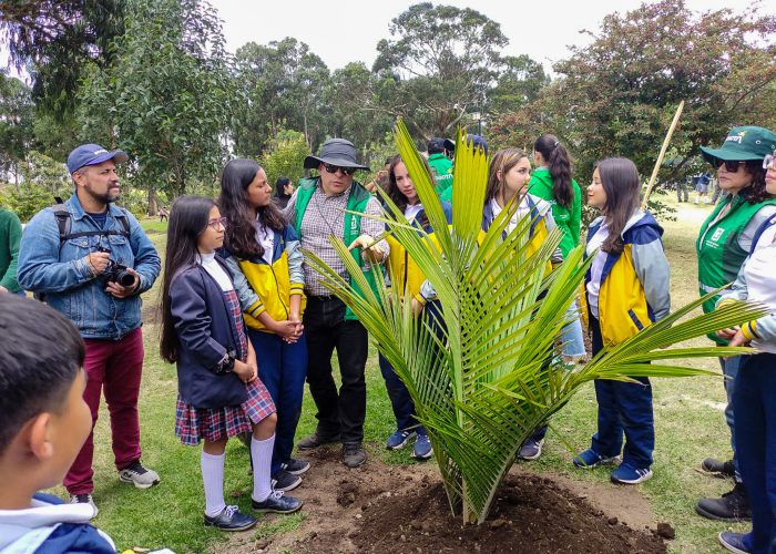 Nuestros estudiantes se unieron a la Jornada de Siembra por la Biodiversidad