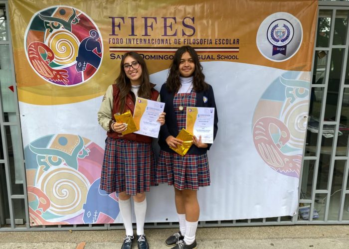 Estudiantes del colegio se destacan en el V Congreso Internacional de Pensamiento Crítico