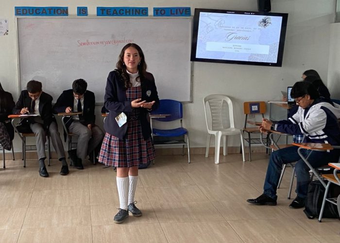 Estudiantes del colegio se destacan en el V Congreso Internacional de Pensamiento Crítico