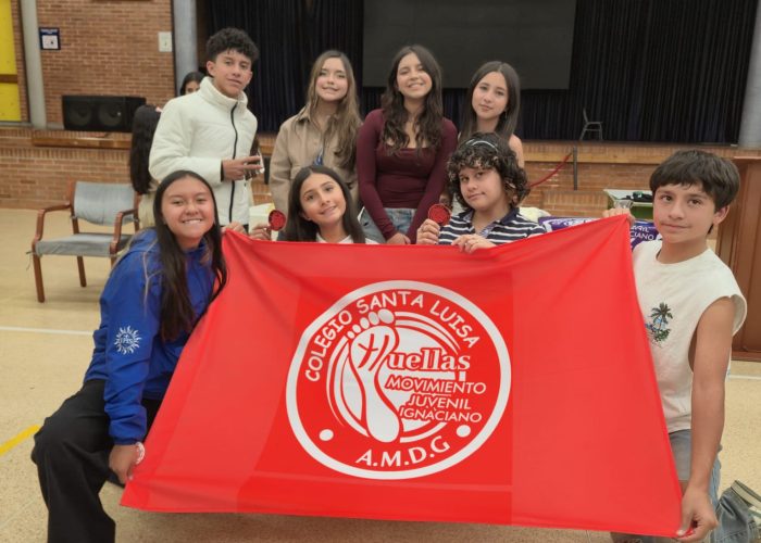 Cierre de Grupos Apostólicos 2025 y Promesa de Huellas Azules II