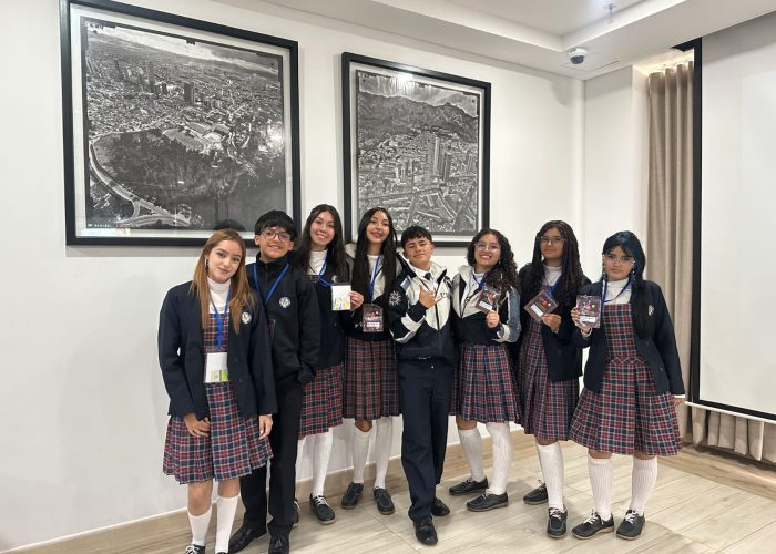 Participación de nuestros estudiantes en el IV Congreso de Filosofía del Colegio SBLM