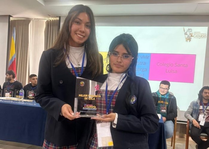 Participación de nuestros estudiantes en el IV Congreso de Filosofía del Colegio SBLM