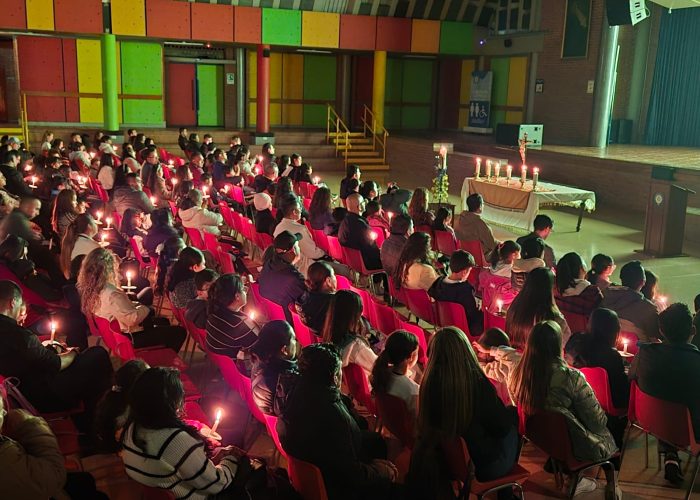 Ceremonia de la Luz Preparación Primera Comunión