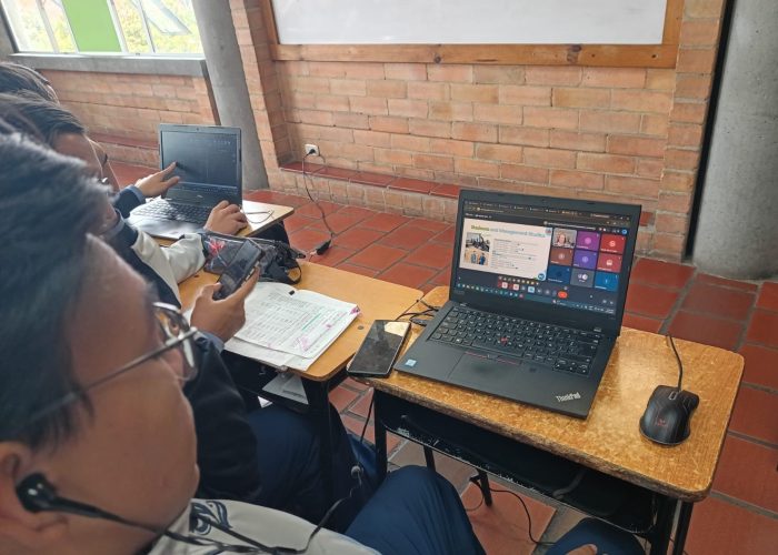 Estudiantes de 9°, 10° y 11° participaron en la Feria Internacional Universitaria (ACODESI - FLACSI)