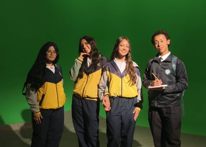 Estudiantes de Comunicación Social fortalecen sus competencias periodísticas en el Centro Ático de la Universidad Javeriana